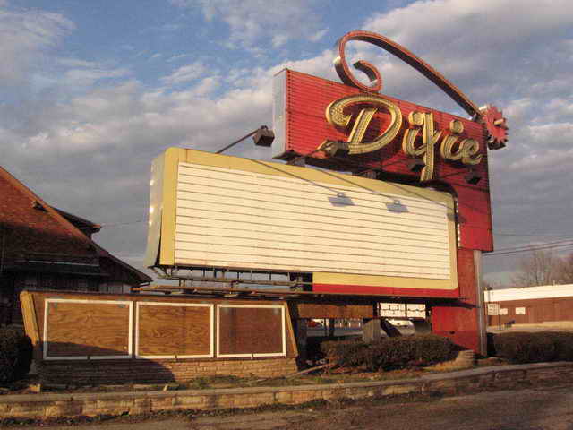 Dixie Twin Drive-In